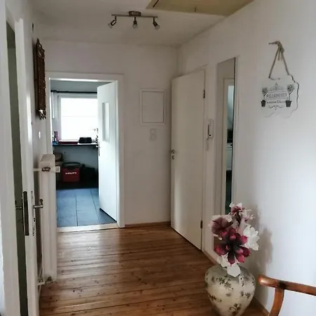 Endes Dreiseithof - * شلينغين